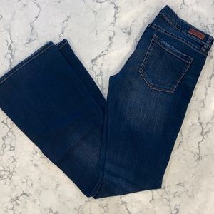 BlankNYC. Size 29. Dark wash with distressing.